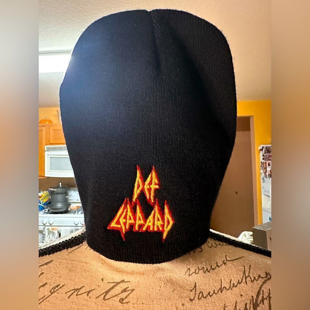 Def Leppard black Beenie